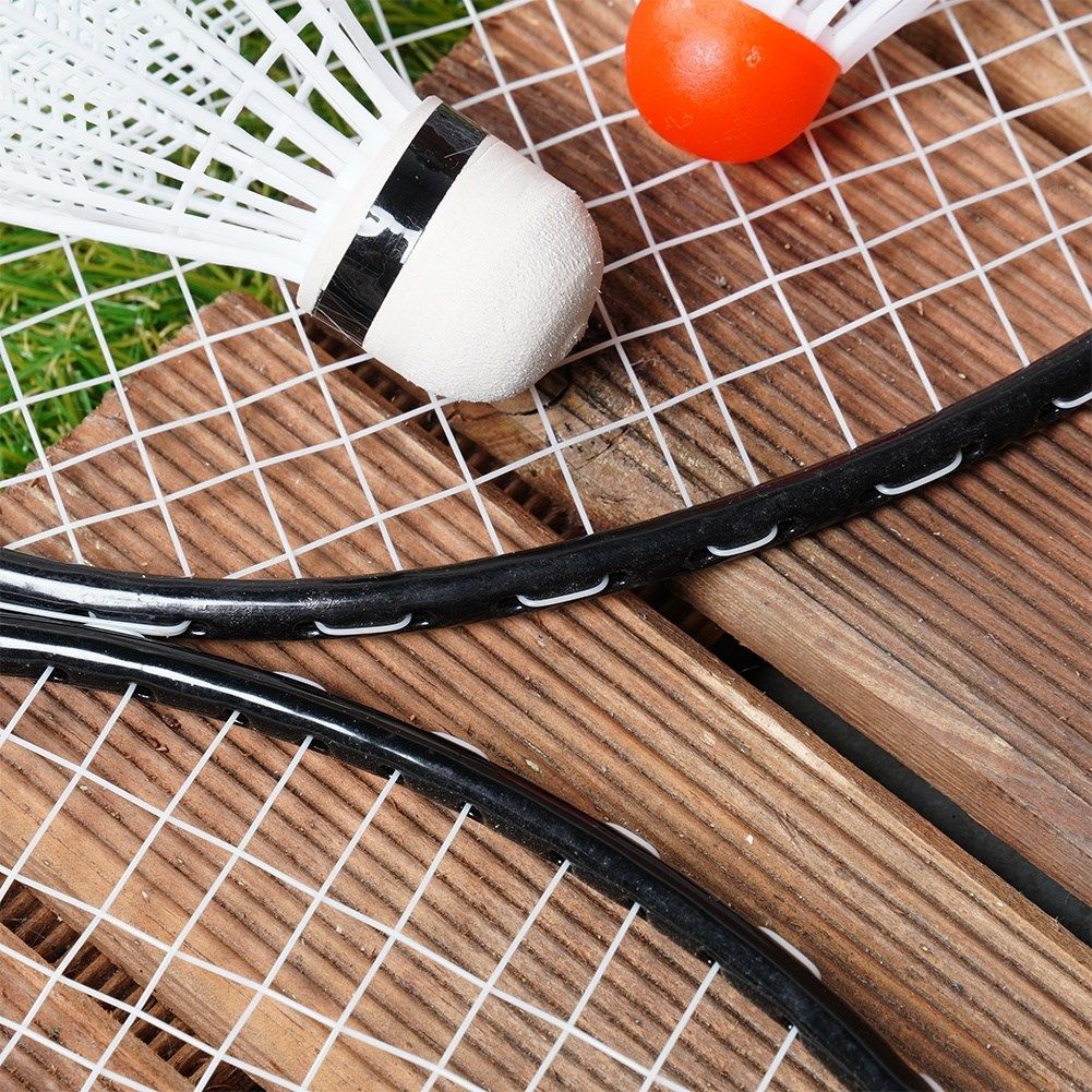 Badminton set for two with light and flexible racket