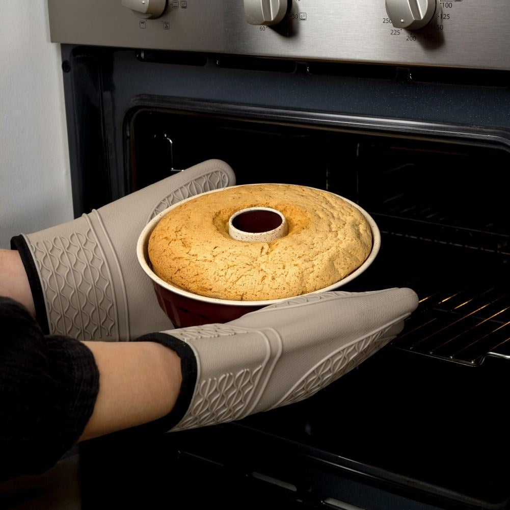 Baking form with non-stick for gas and electric oven baking