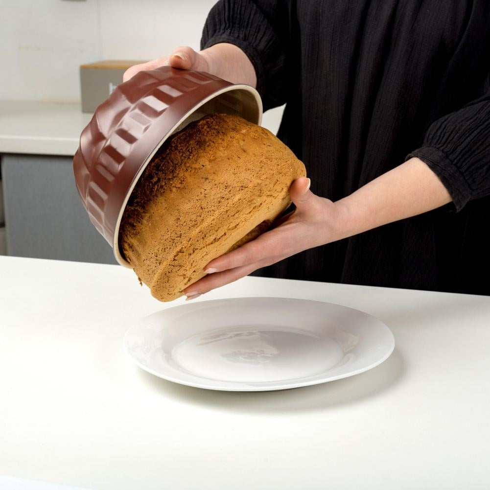 Baking form with non-stick for gas and electric oven baking