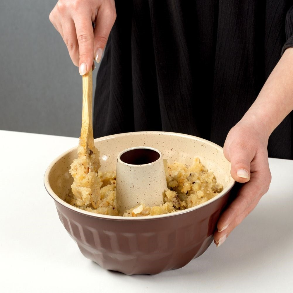 Baking form with non-stick for gas and electric oven baking