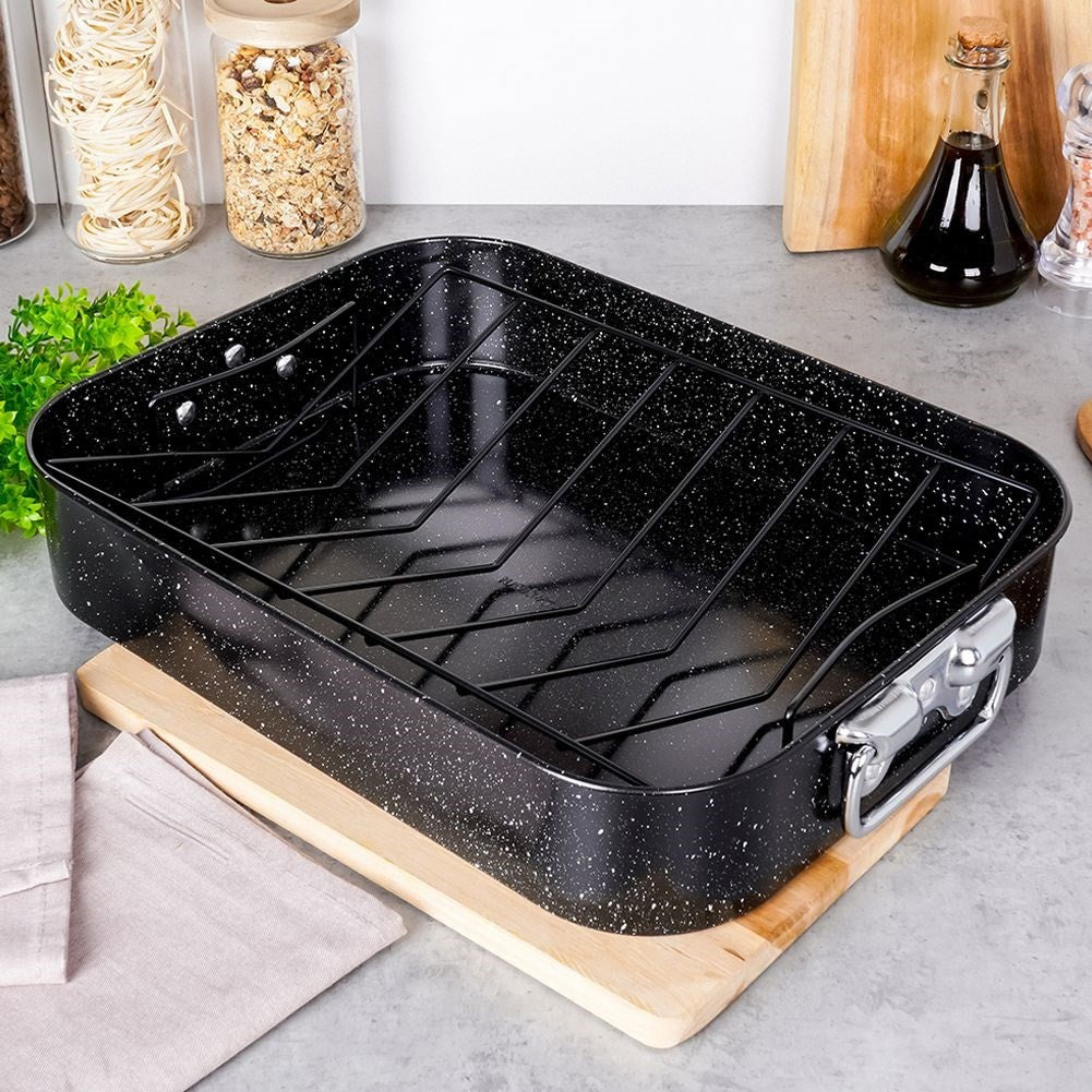 Baking tray with removable grid for meat and other dishes