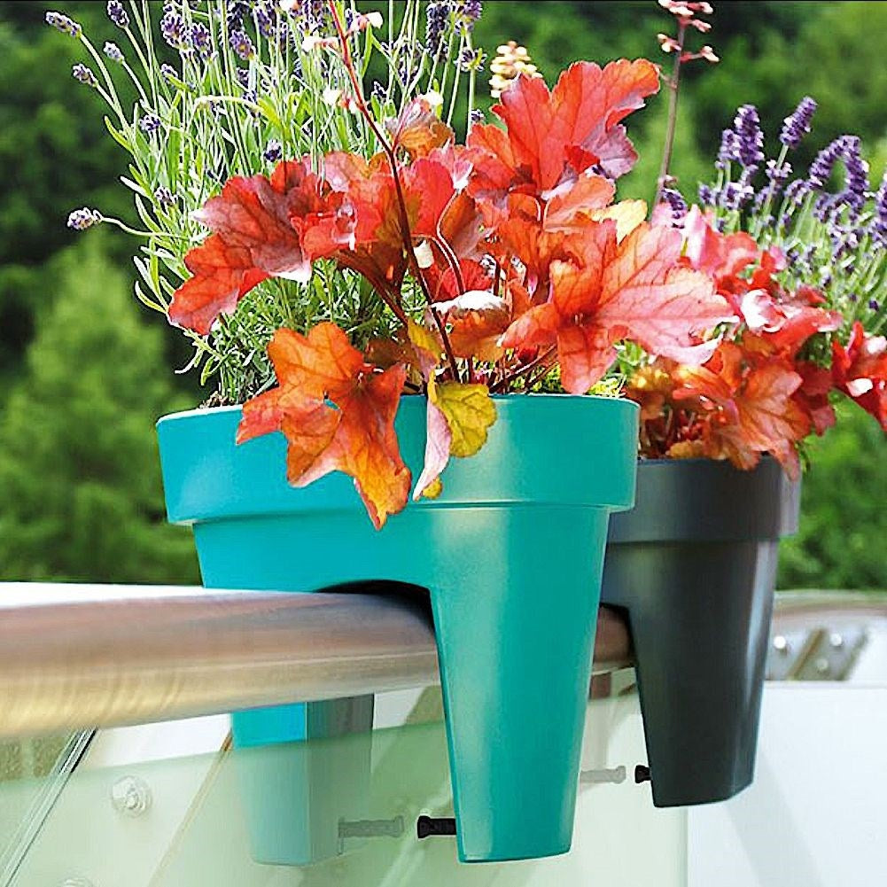 Balcony pot: Stable, light, durable and weatherproof