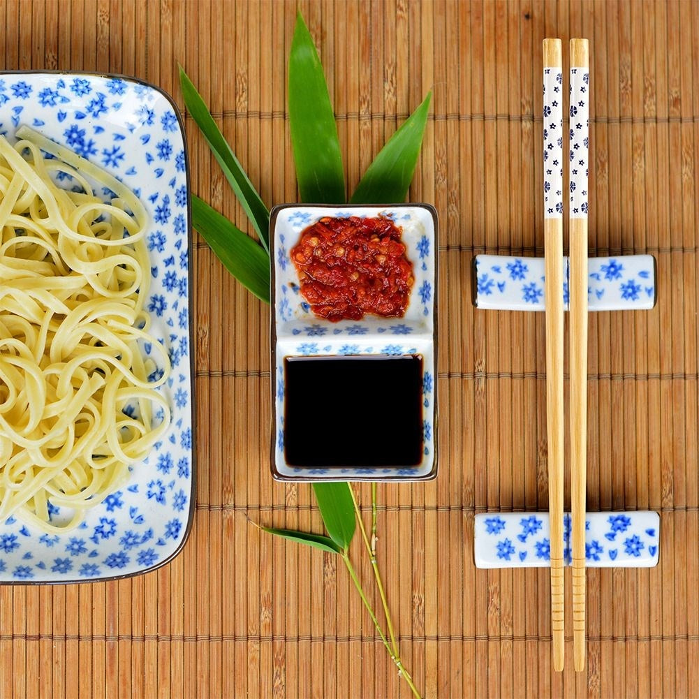Bamboo chopsticks set: 4 reusable for sushi and Asian