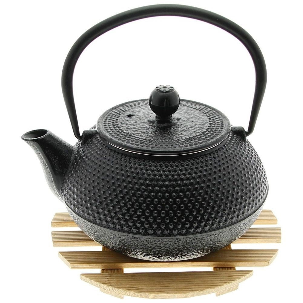Bamboo coasters for hot dishes - durable and decorative