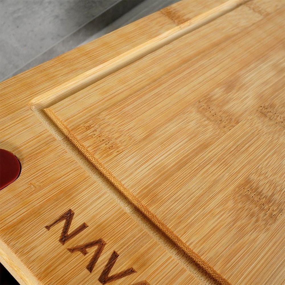 Bamboo cutting board with comfortable handle