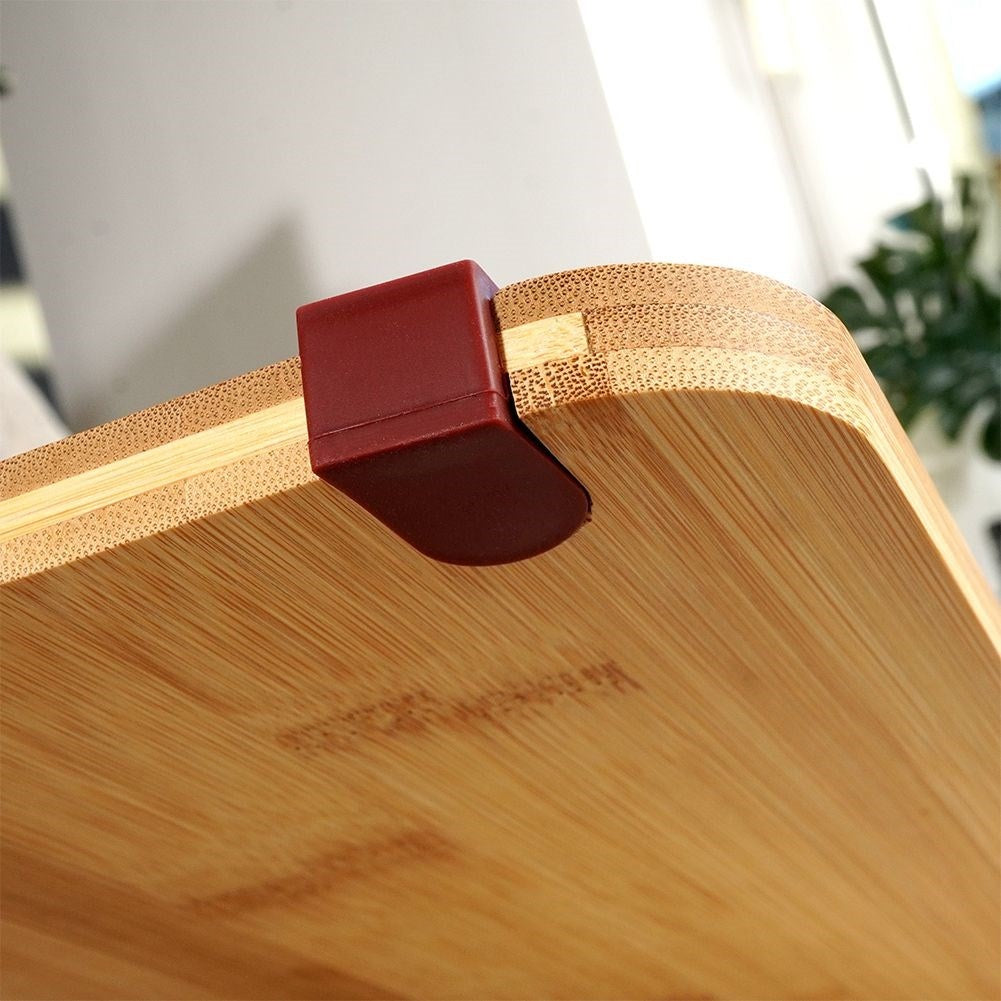 Bamboo cutting board with comfortable handle
