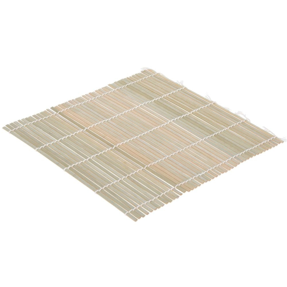 Bamboo mat for perfect sushi - indispensable in the kitchen