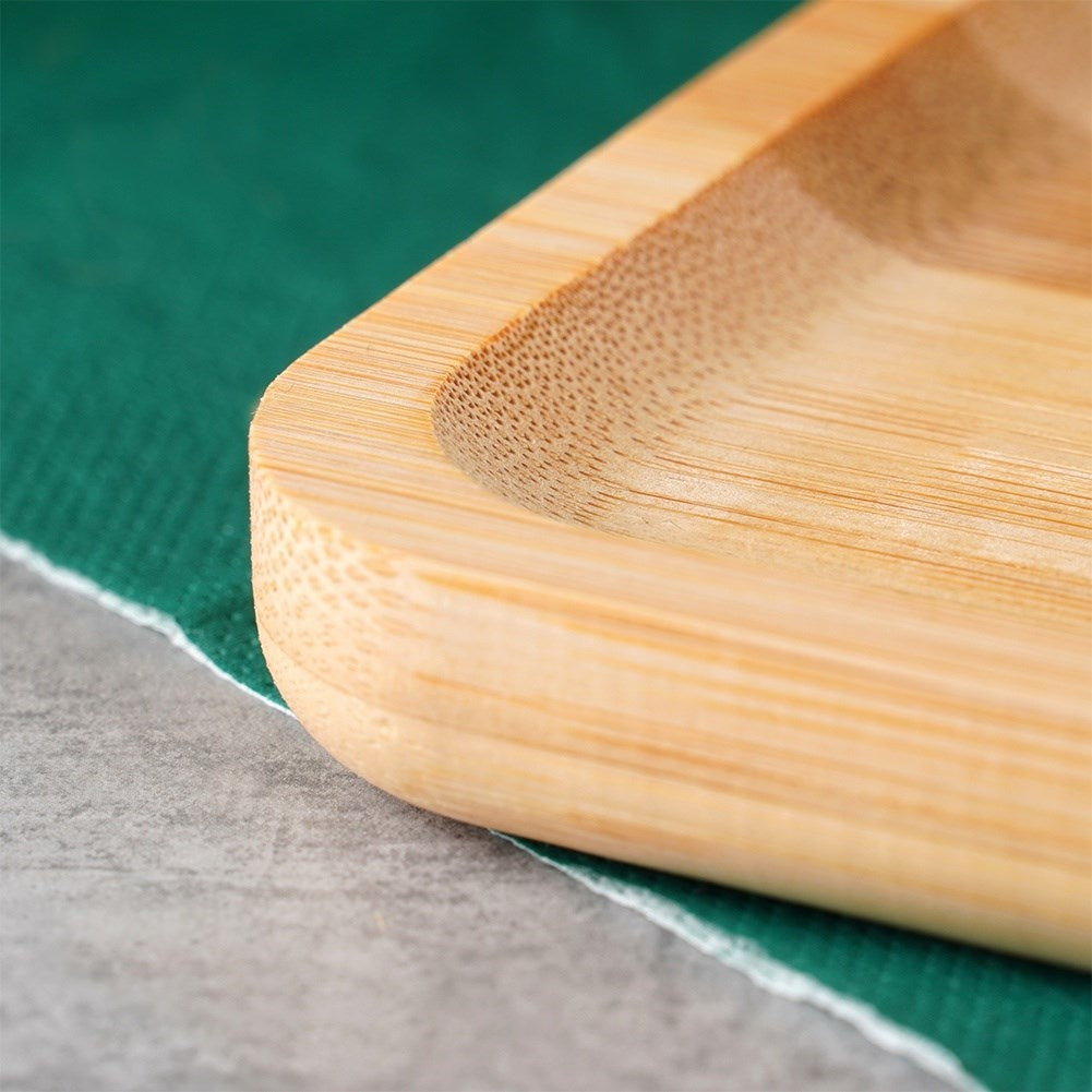 Bamboo plate: Durable wood for serving all dishes