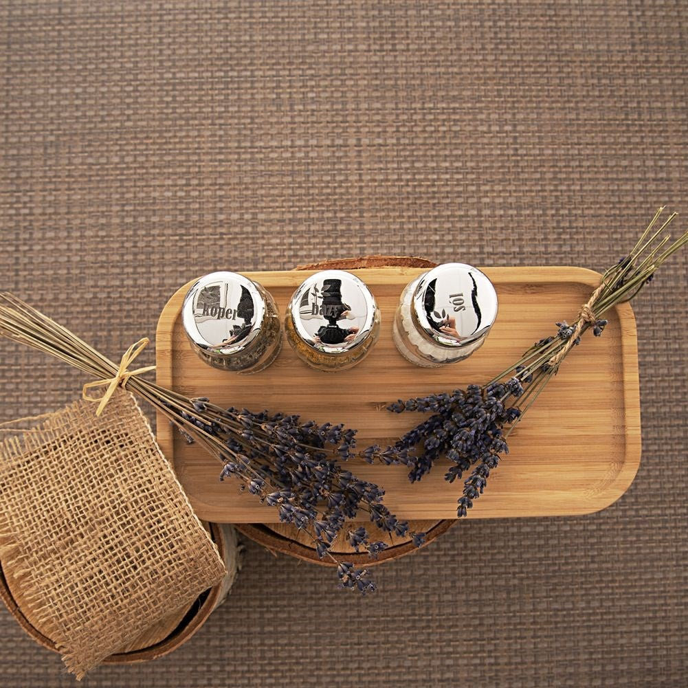 Bamboo plate for serving starters, dishes and desserts