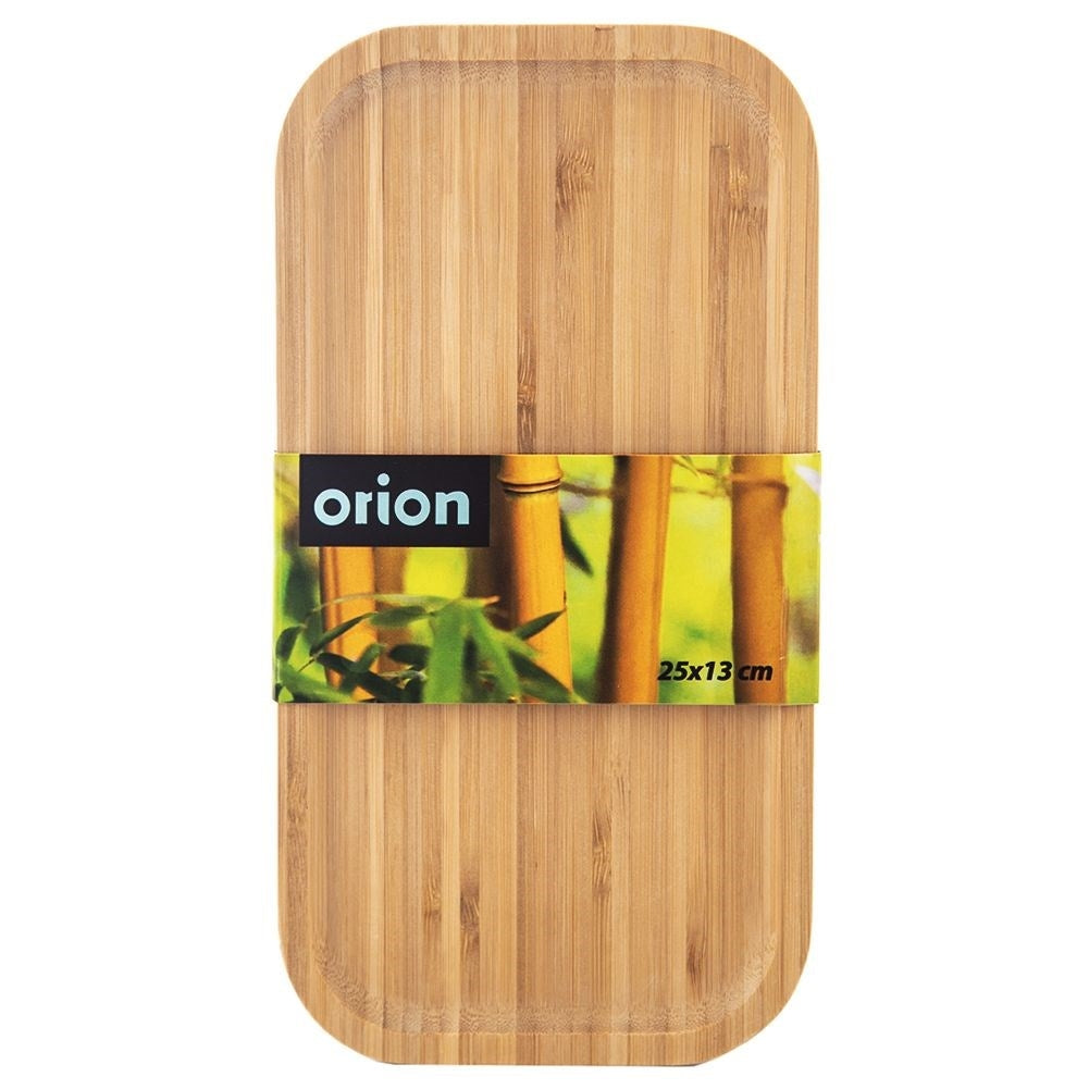 Bamboo plate for serving starters, dishes and desserts