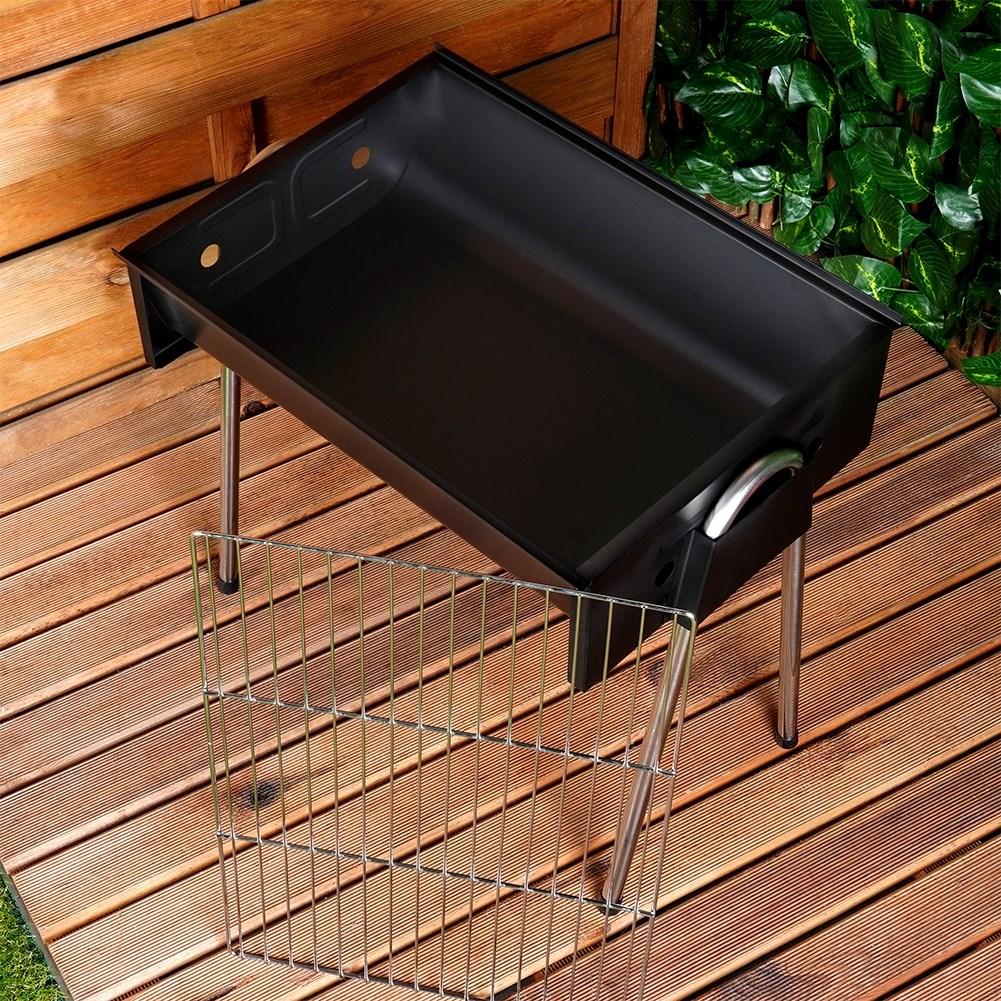Barbecue charcoal with four legs, easy to assemble, removable grid