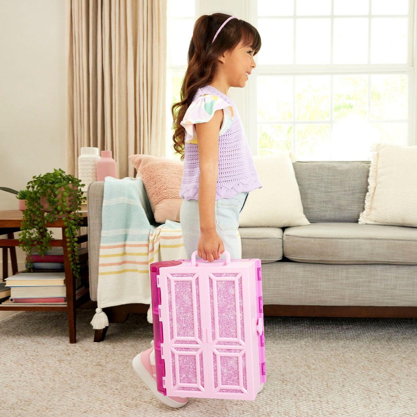 Barbie Fashion Fun Dream Closet & Doll