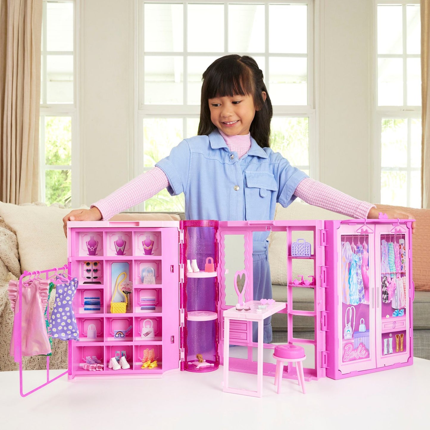 Barbie Fashion Fun Dream Closet & Doll