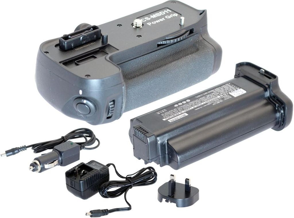 Battery grip that fits the MB-D11 for the Nikon D7000