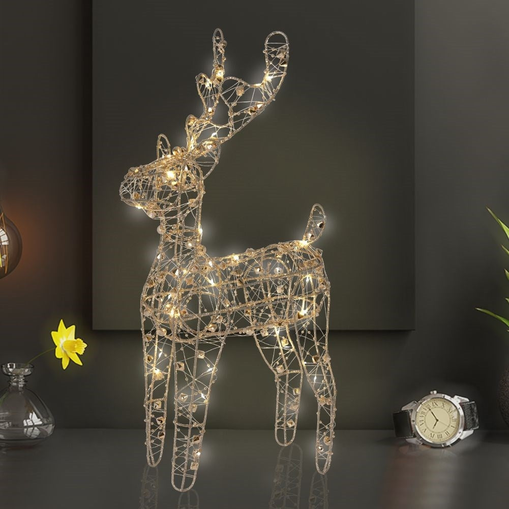 Battery powered Pure with 30 LED lights in Gold for Christmas decoration