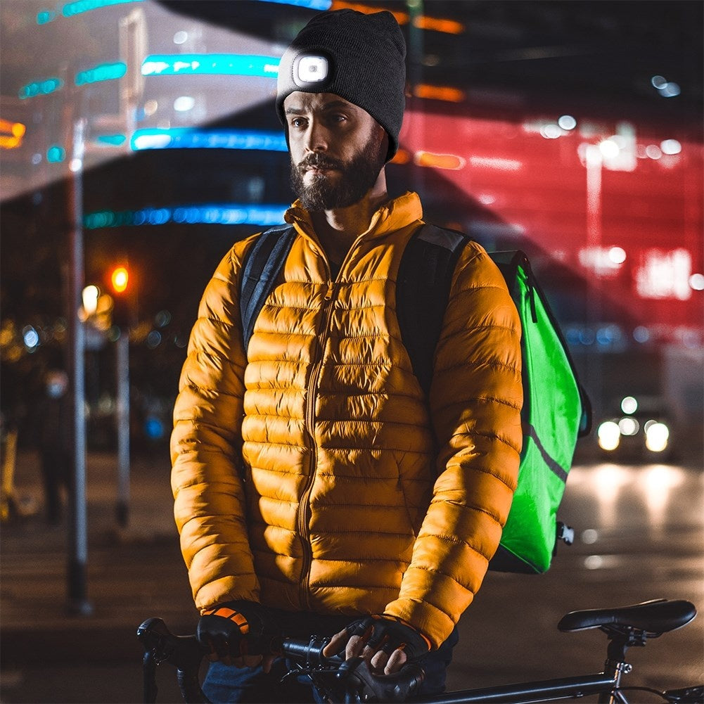 Beanie with LED lights: Perfect for running and walking