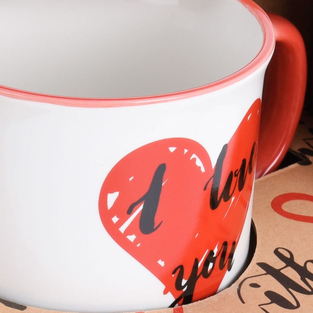 Beautiful mugs with decor in a gift box, 2-pack