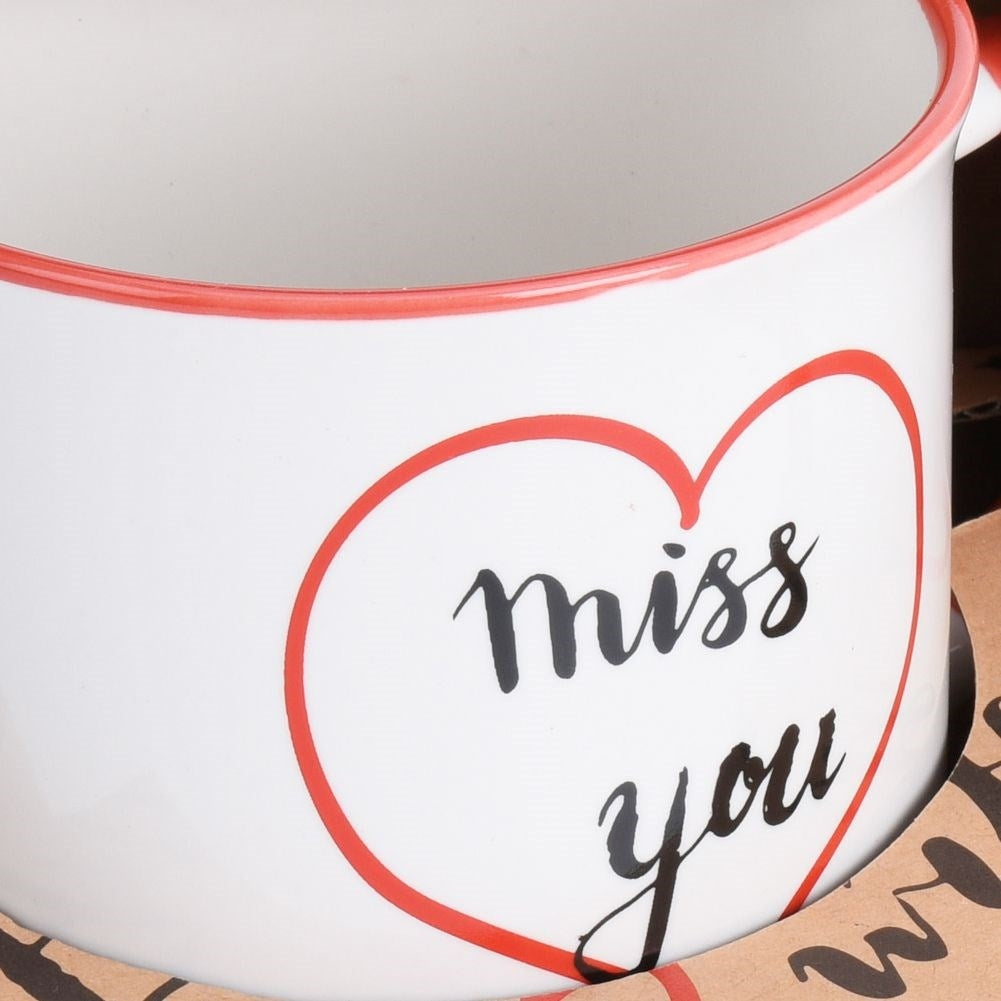 Beautiful mugs with decor in a gift box, 2-pack