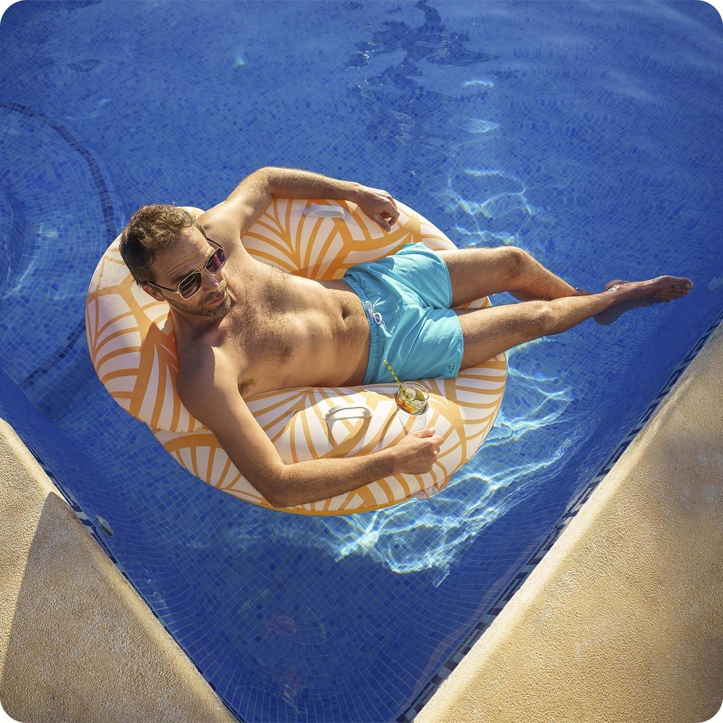 Bestway 43643 swimming ring with backrest
