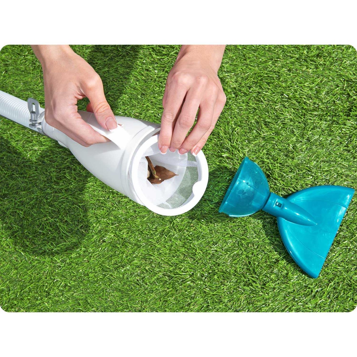 Bestway 58212 vacuum cleaner for cleaning the bottom of the pool