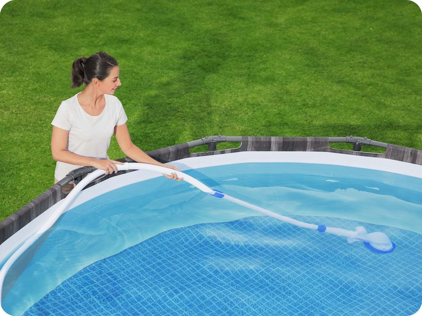 Bestway 58628 vacuum cleaner for cleaning the bottom of the pool