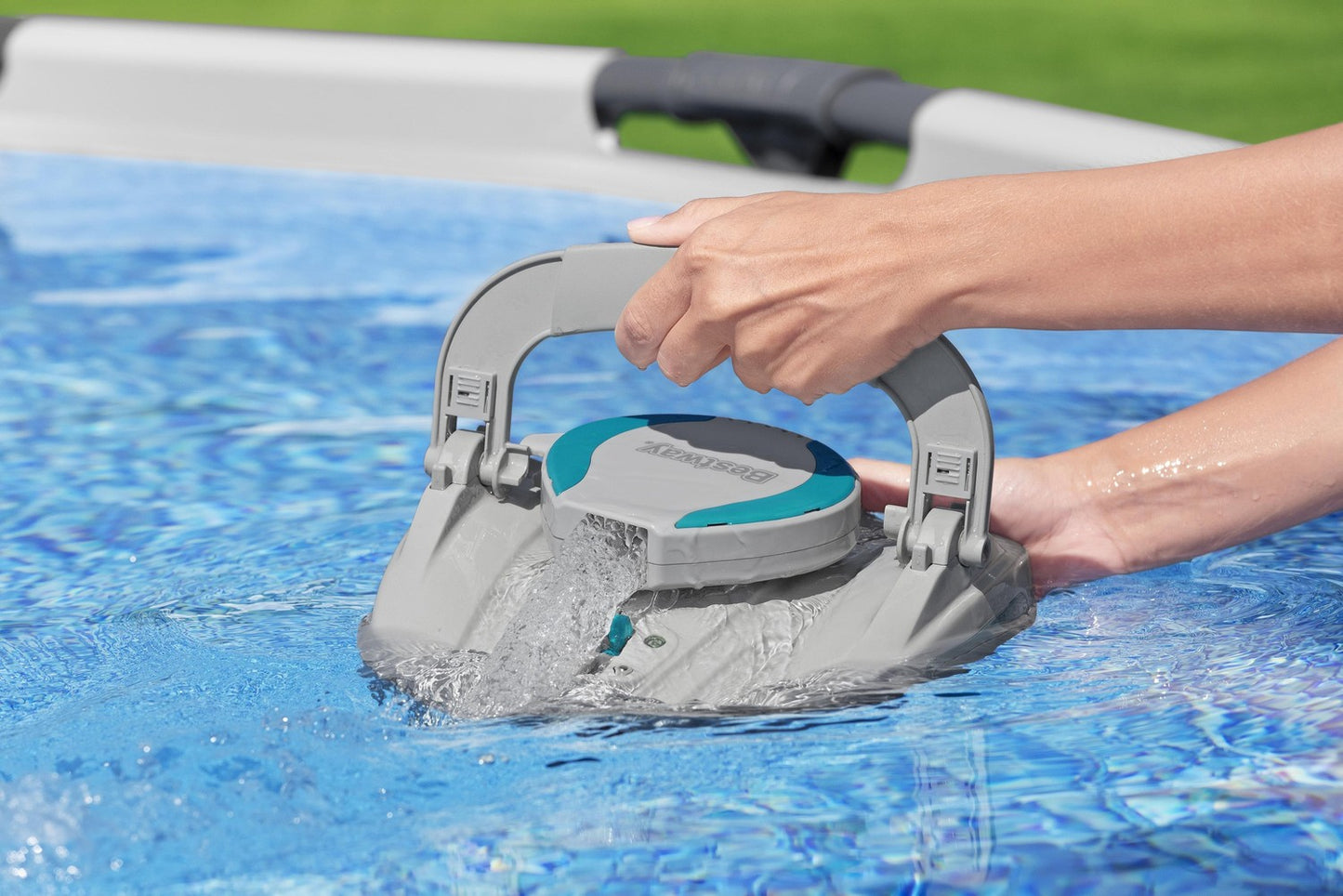 Bestway Aquatronix G100 Pool Cleaning Robot