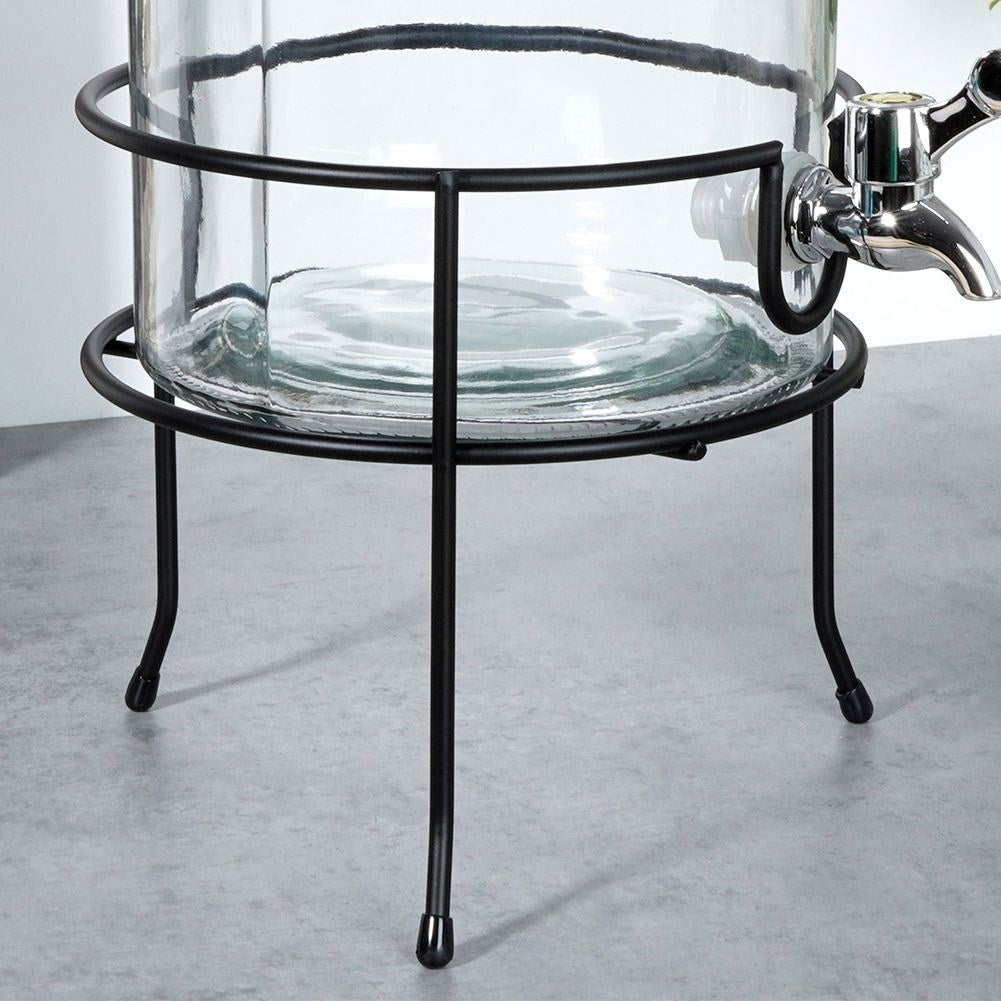 Beverage stand in black metal for easy pouring