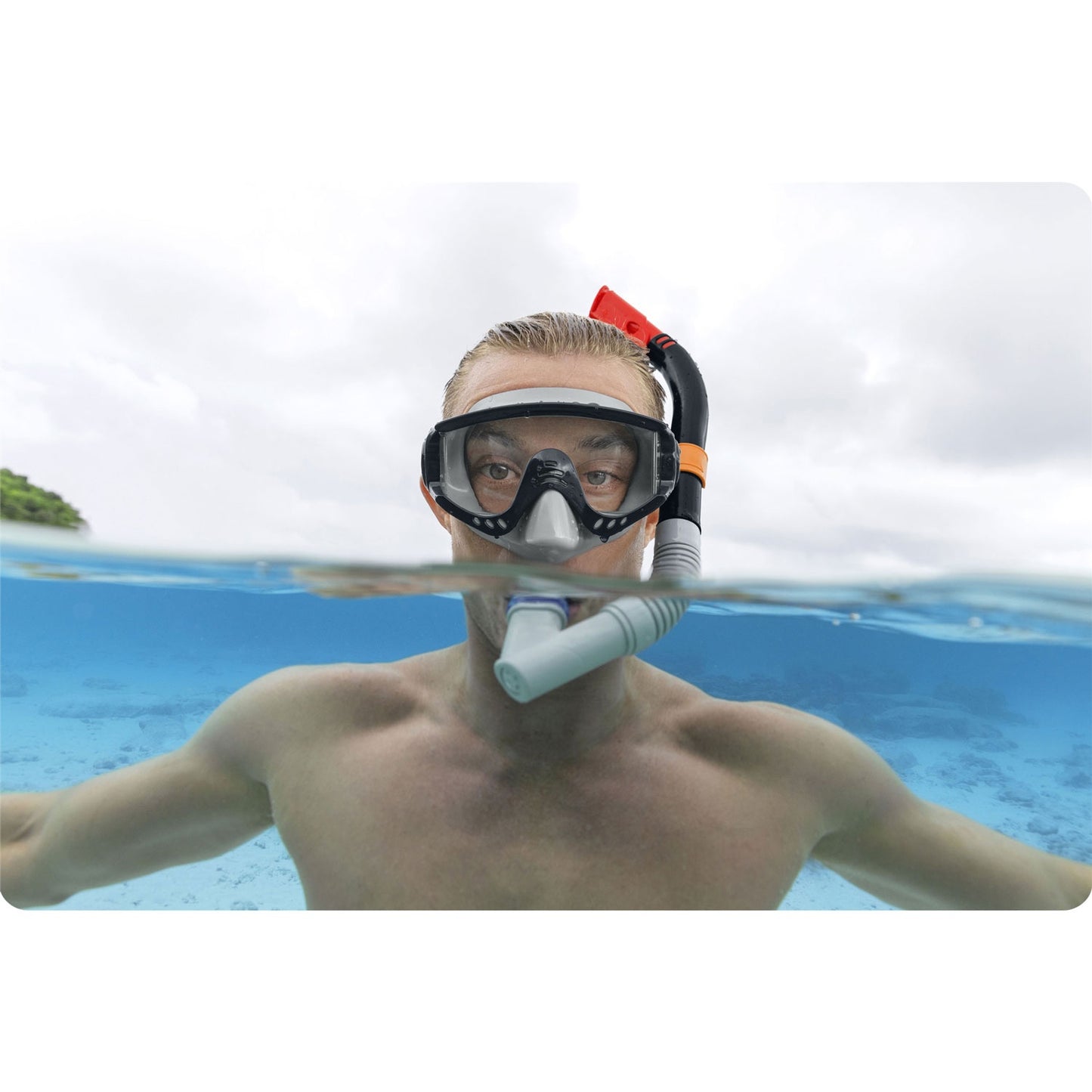 Black Bestway 24068 diving set
