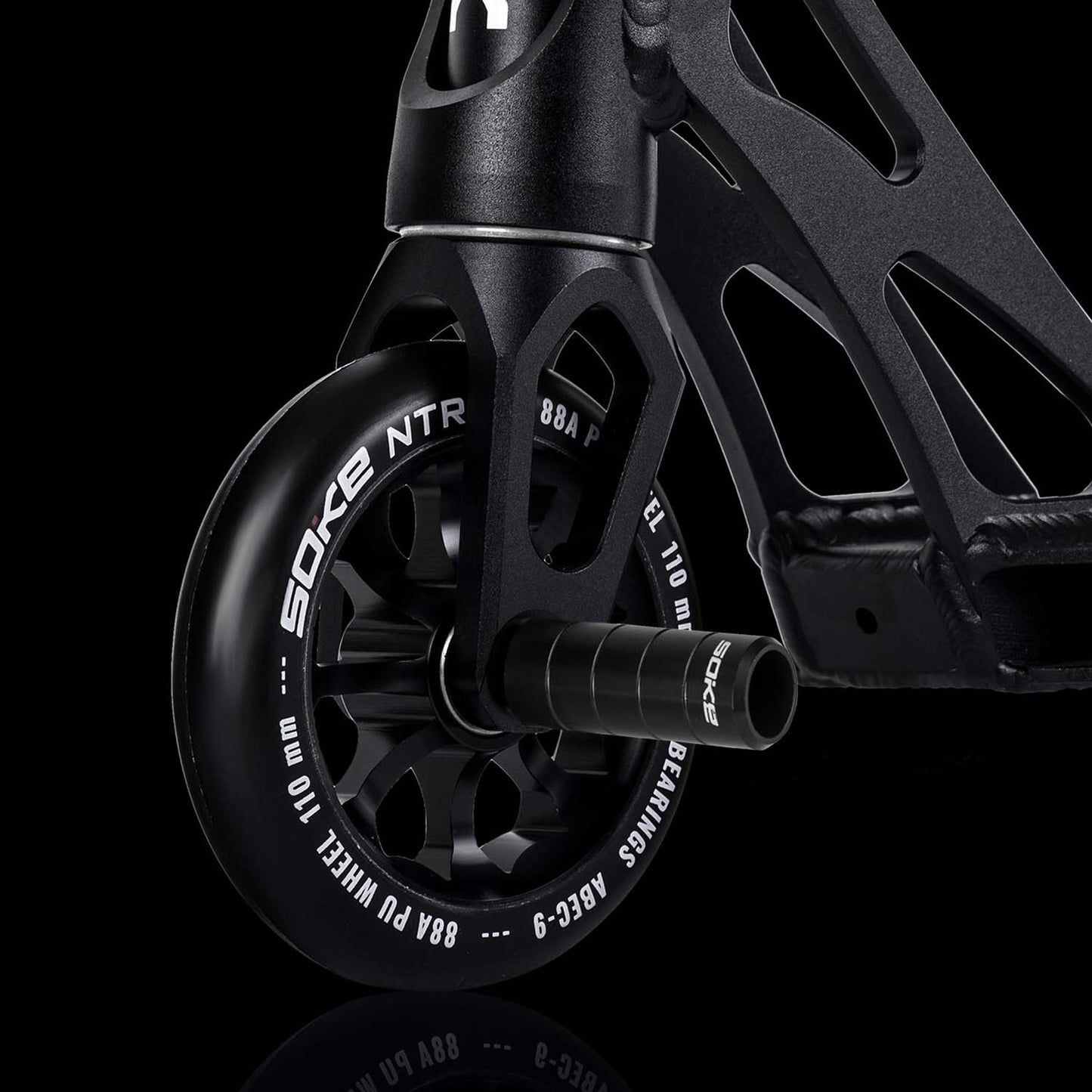 Black Footrests for Scooter, 2 pcs, Model P1 + Tools