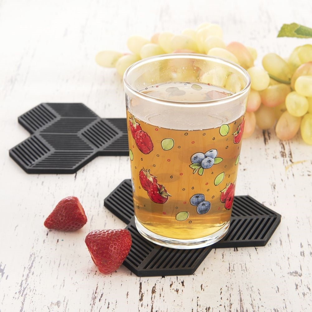 Black Silicone Coaster: Practical and Stylish Solution