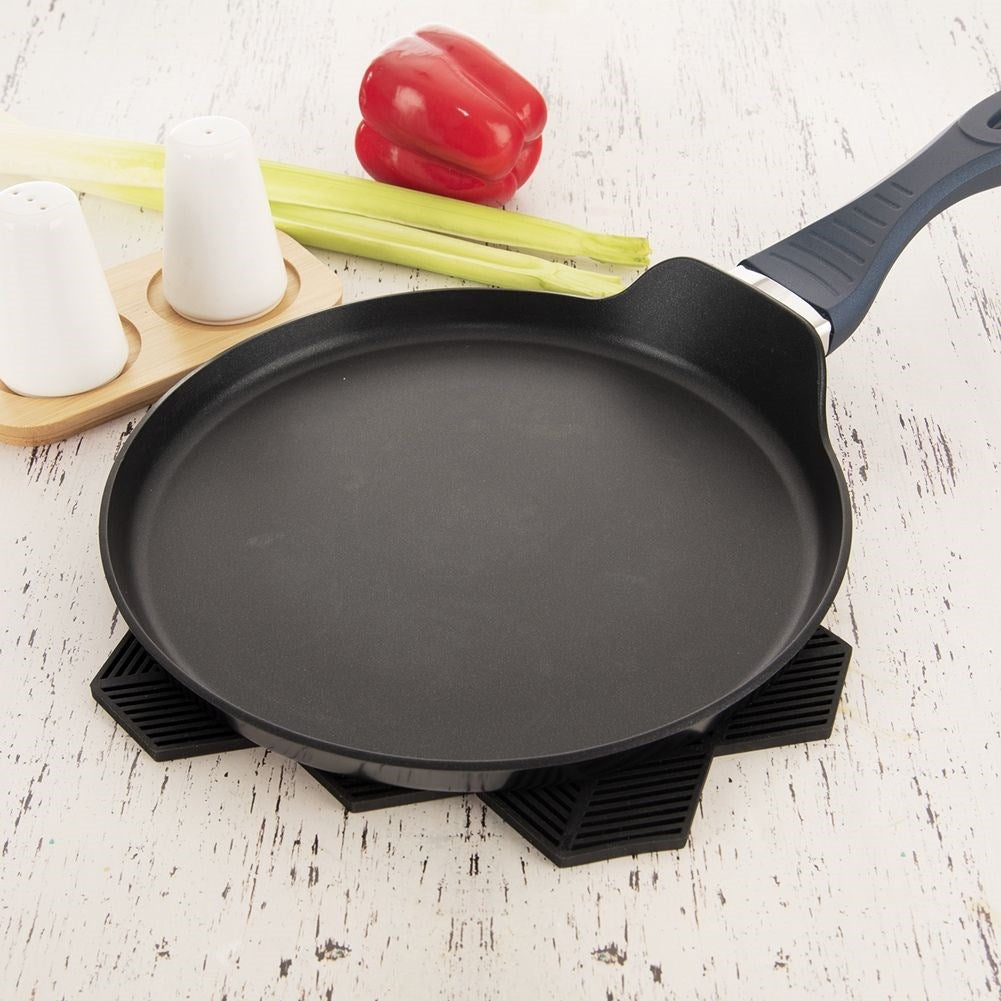 Black Silicone Coaster: Practical and Stylish Solution