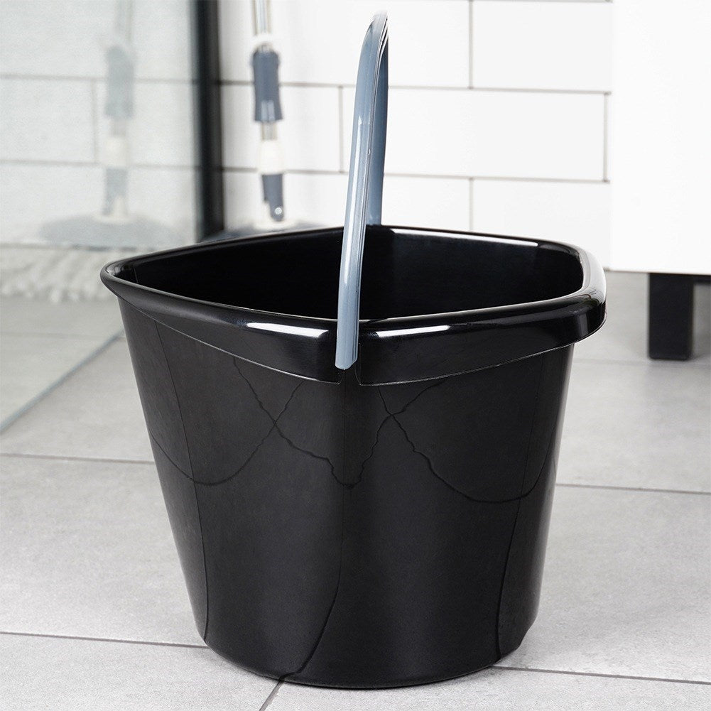 Black plastic bucket 14 l