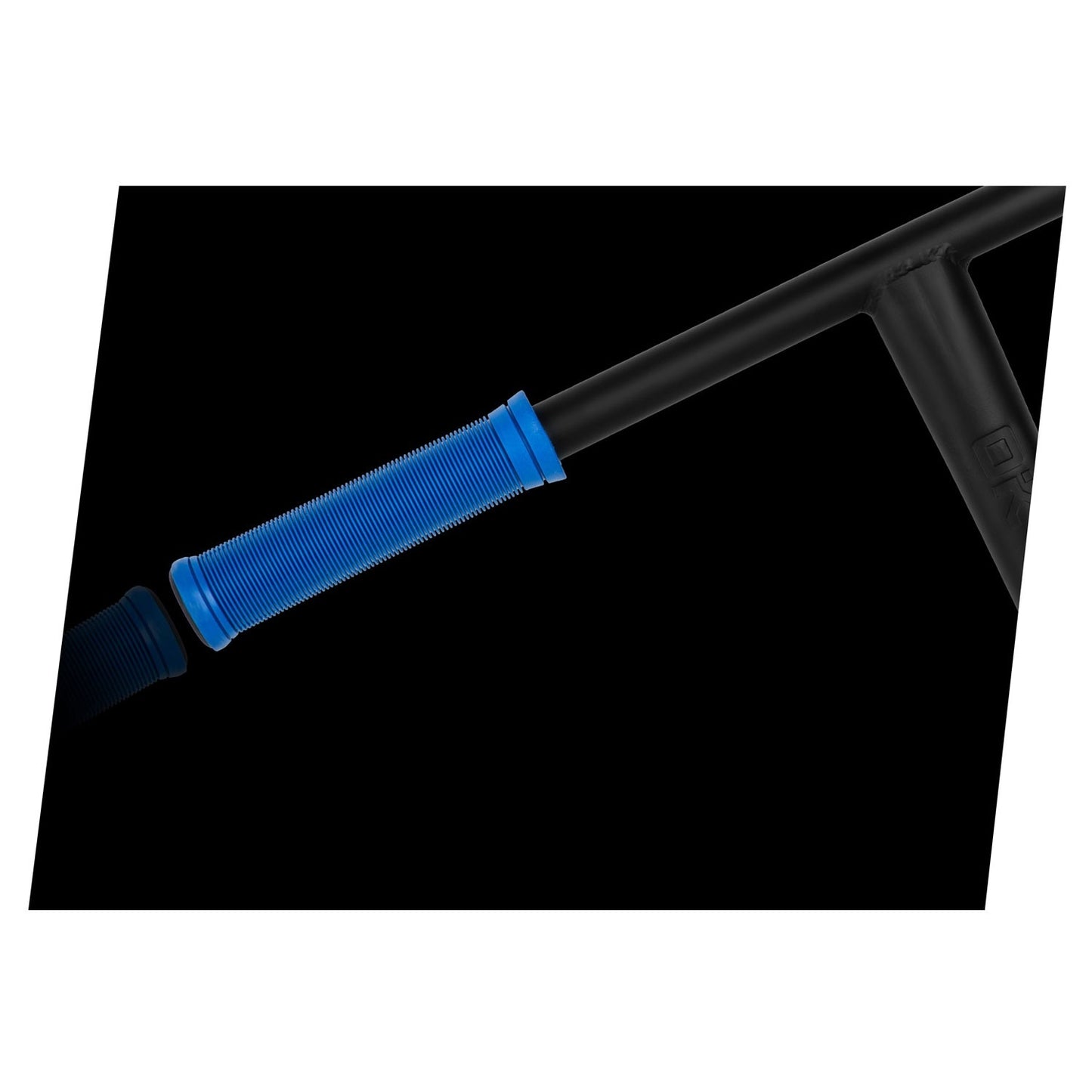 Blue grip handles for scooters 142 x 35 mm, 2-pack