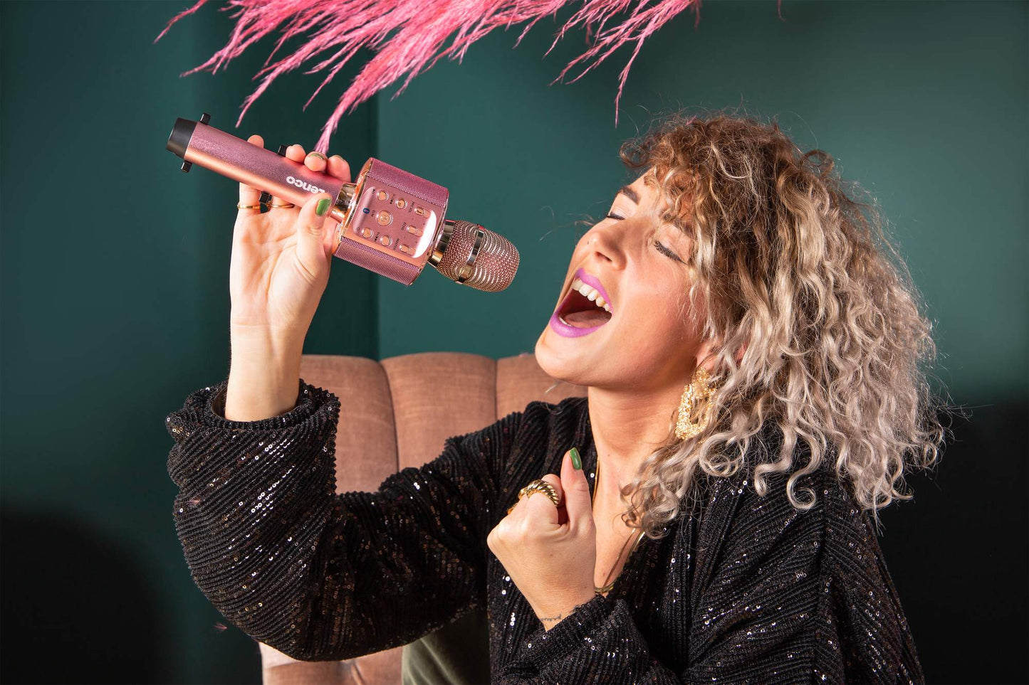 Bluetooth Karaoke Microphone with Speaker & LED Lights