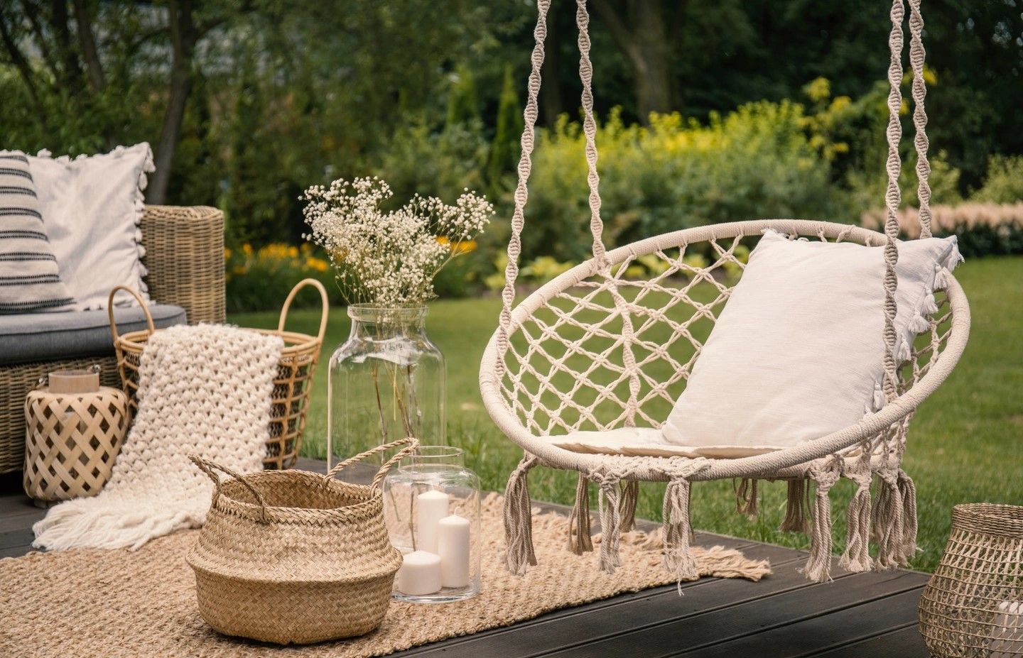 Boho hanging chair, garden swing, stork's nest, white