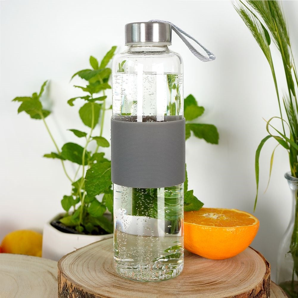 Bottle 600 ml borosilicate glass with silicone cover and steel screw cap