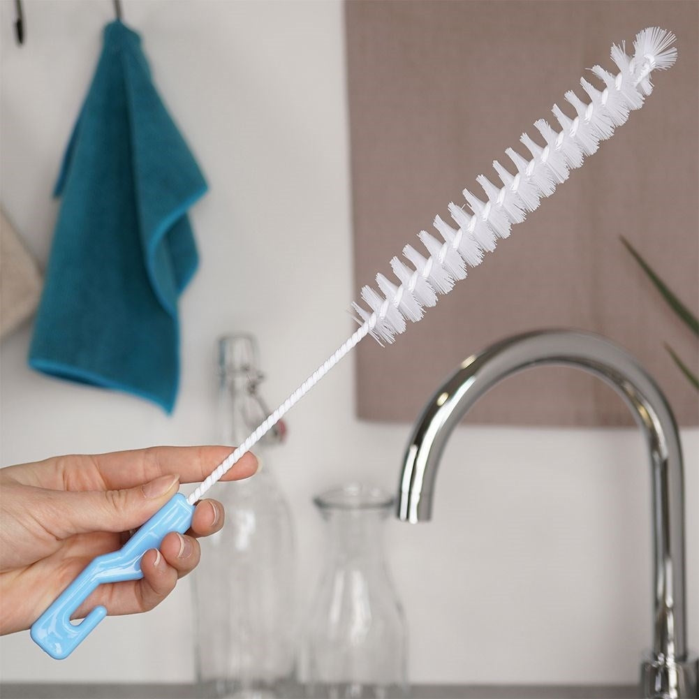 Bottle brush for narrow necks, tubes and baby bottles with hook