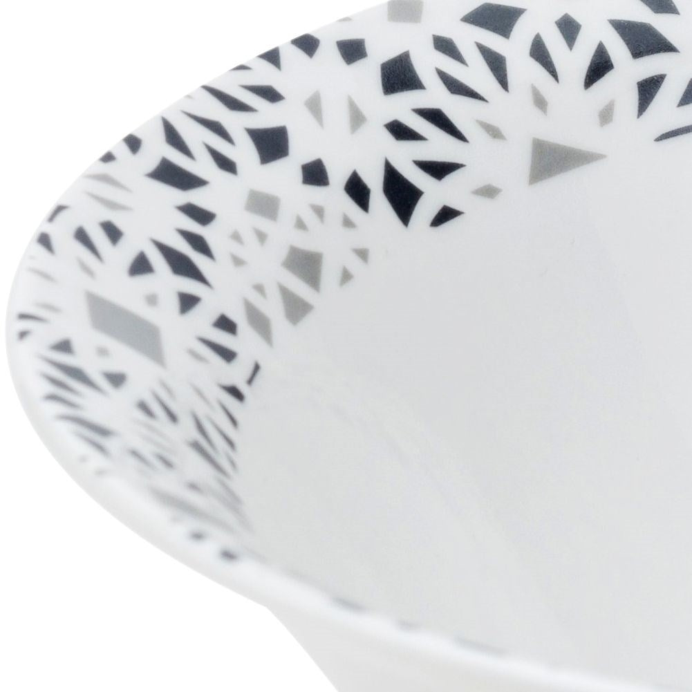Bowl in Porcelain: Microwave safe & Dishwasher safe
