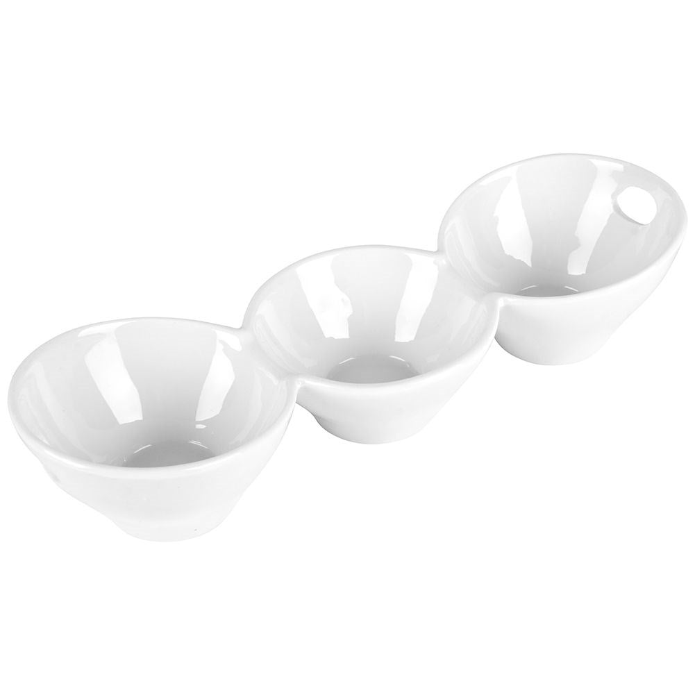 Bowl in white porcelain with three compartments for dip and snacks