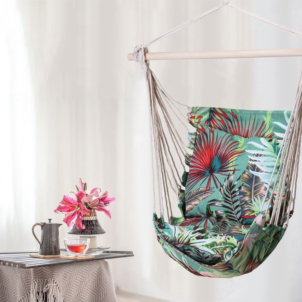 Brazilian Hanging Chair: Comfort for Garden and Balcony