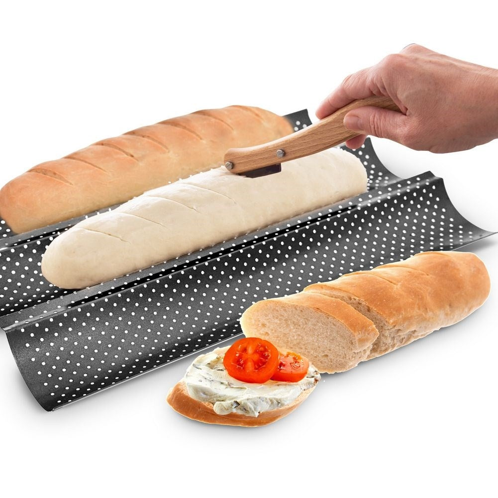 Bread knife for precise cutting and decoration of baked goods