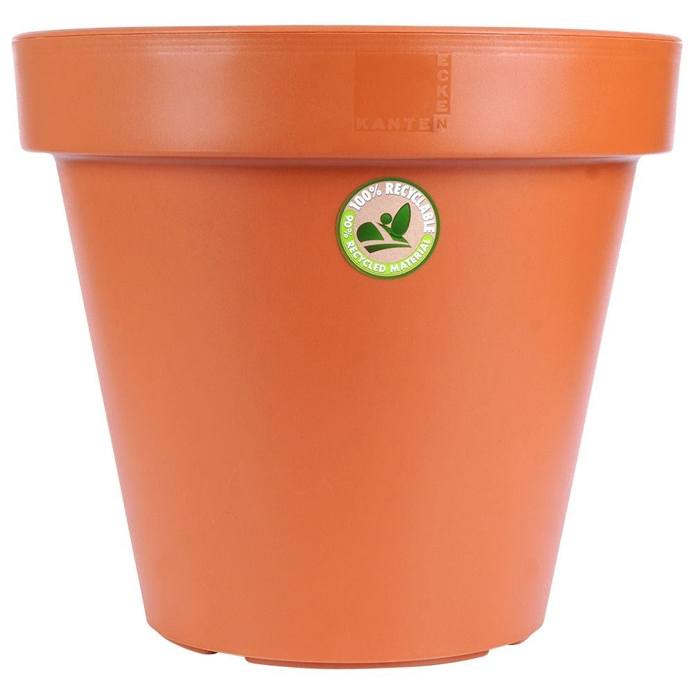 Brick red flower pot in weatherproof plastic for the garden
