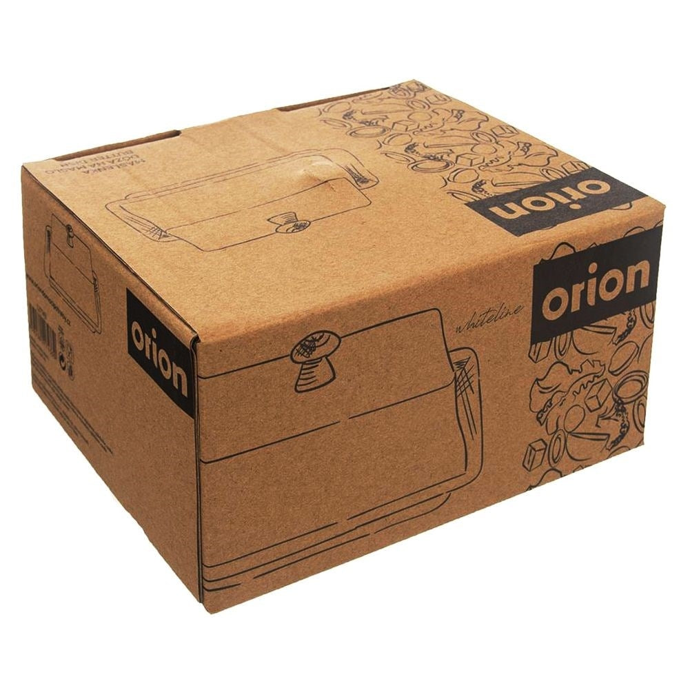 Butter box in porcelain with wooden handle