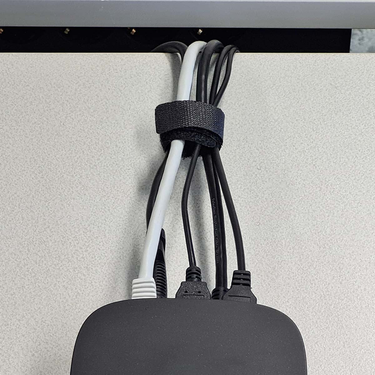 Cable Management | Hook and loop | Locked | 6 pcs. | Nylon | Black