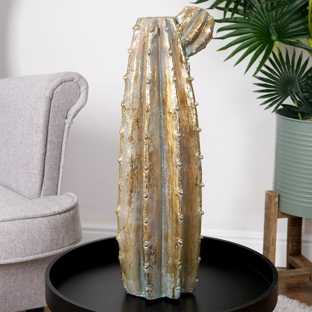 Cactus-shaped flower vase in cement with gold finish