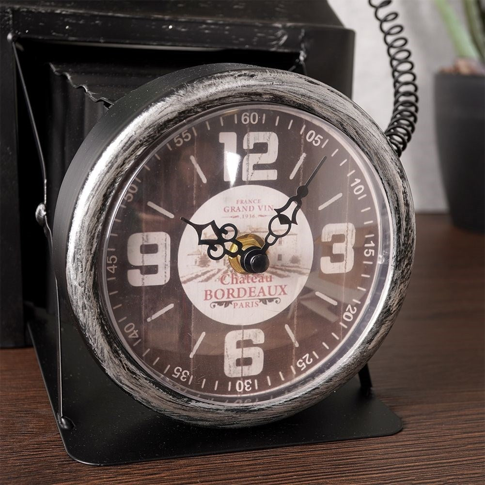Camera-designed clock - stylish and modern interior