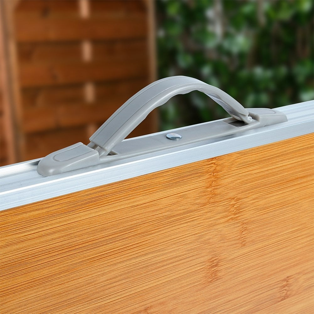 Camping table: Weatherproof, foldable, sturdy metal legs