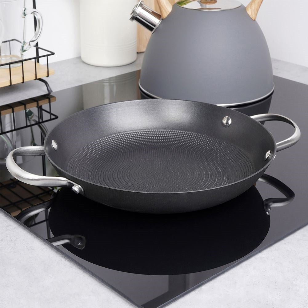 Cast Iron Pan with Non-Stick for Easy Cooking