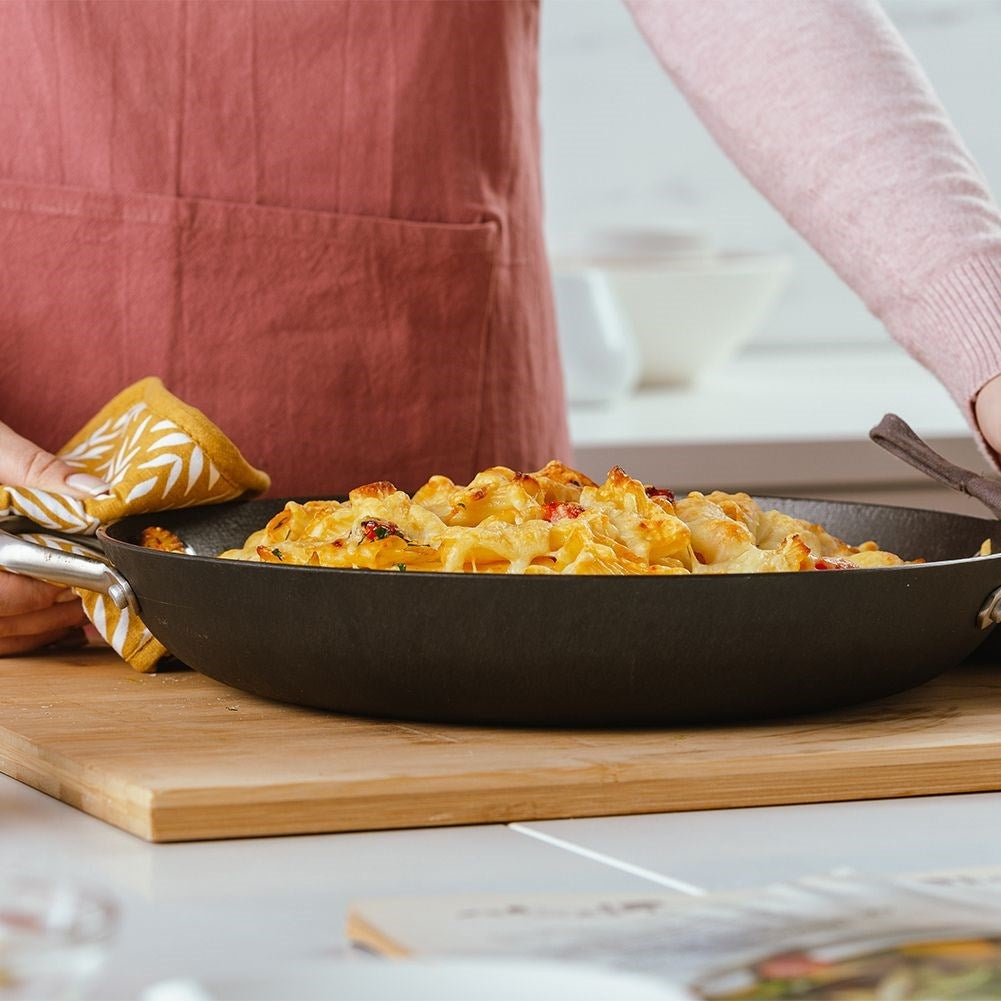 Cast Iron Pan with Non-Stick for Easy Cooking