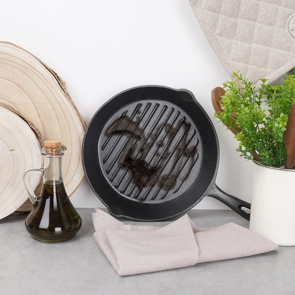 Cast iron frying pan 24 cm: Induction & oven safe